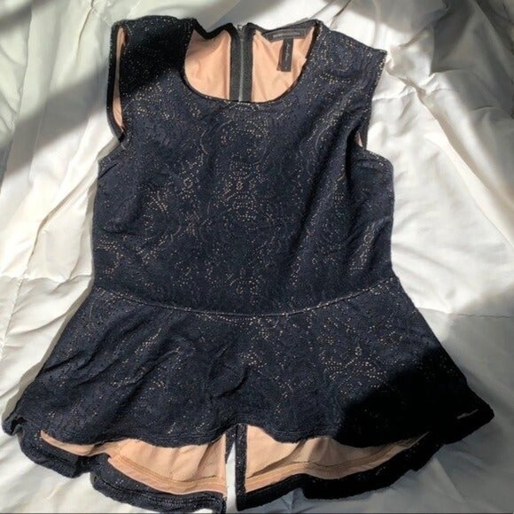⚫️ BCBGMaxAzria Small Blue Lace Classy Top - Picture 4 of 7